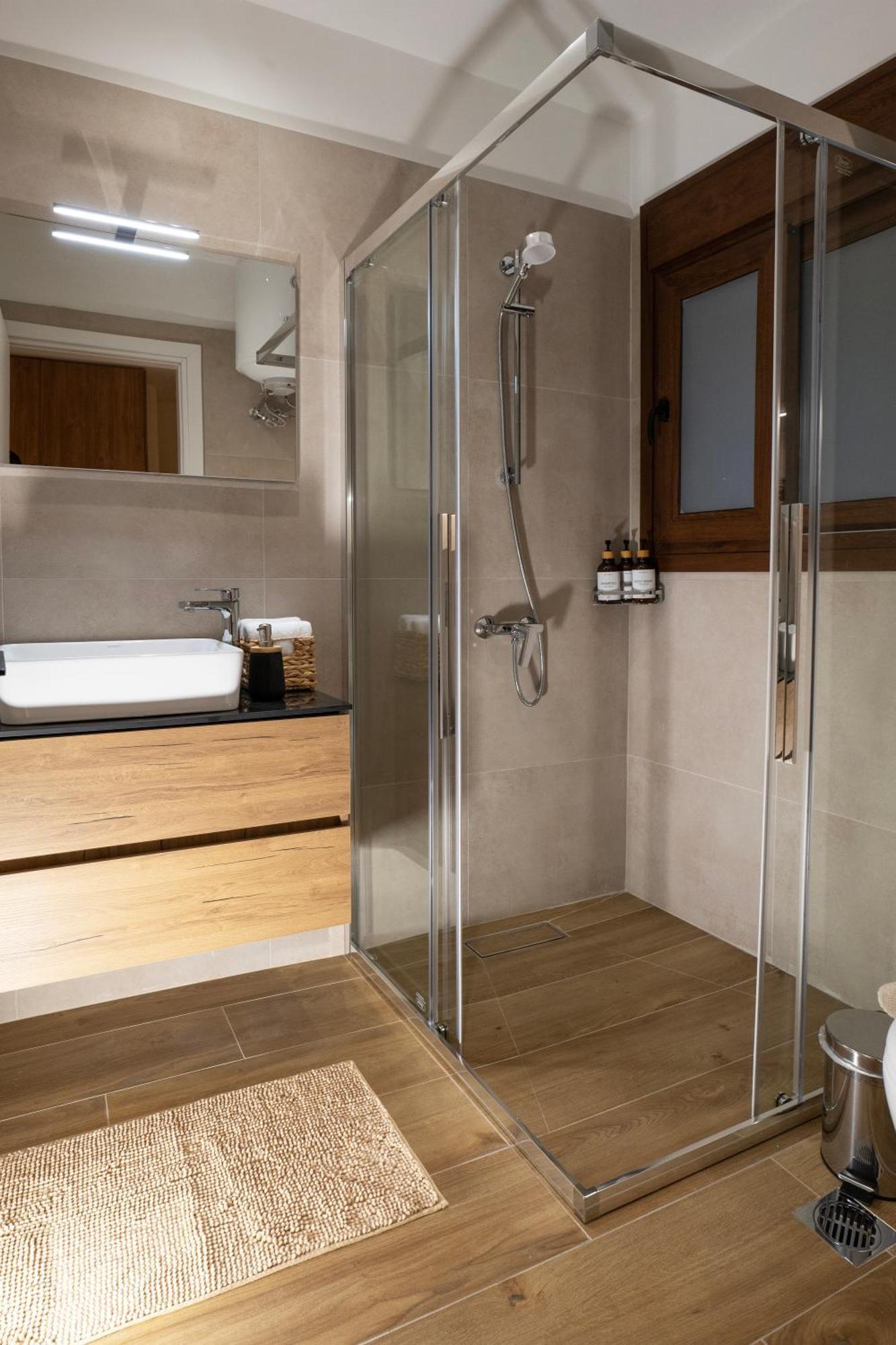 Harmony Center Luxury Apartment كوموتيني المظهر الخارجي الصورة